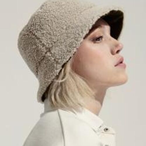 Reversible Sherpa And Velvet Bucket Hat Thumbnail